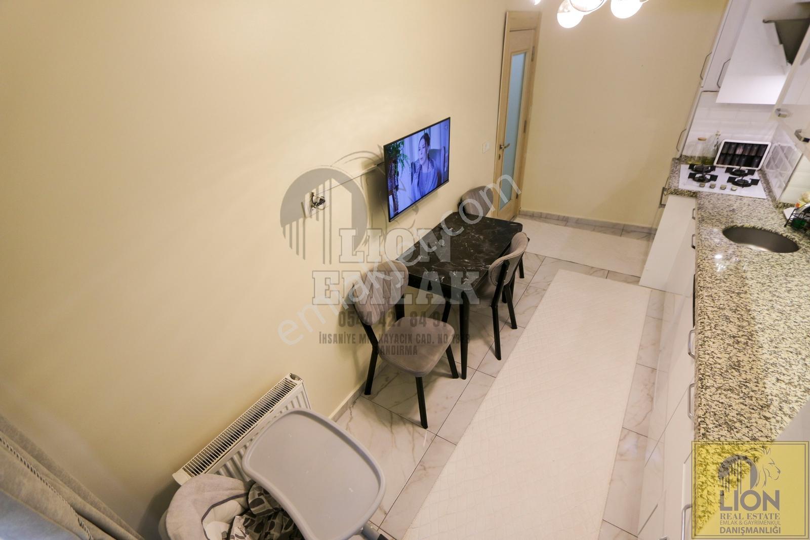 Lıon Emlak'tan Kapalı Pazar Yakını Ara Kat Balkonlu 2+1 Daire — fotoğraf 12