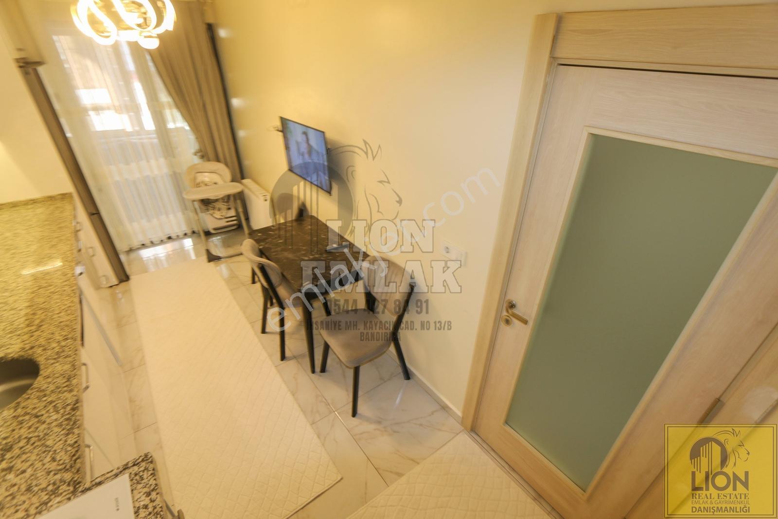 Lıon Emlak'tan Kapalı Pazar Yakını Ara Kat Balkonlu 2+1 Daire — fotoğraf 13