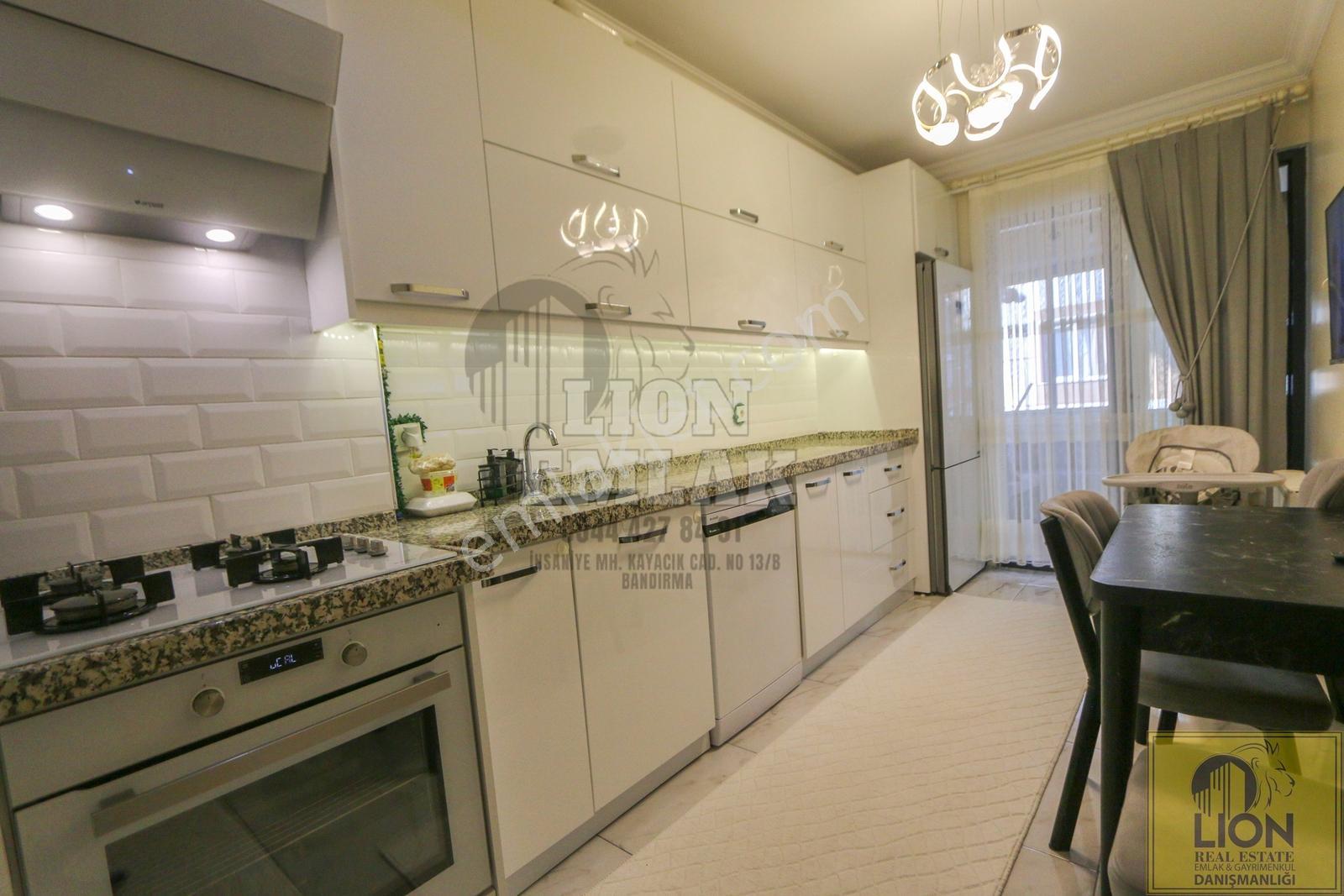 Lıon Emlak'tan Kapalı Pazar Yakını Ara Kat Balkonlu 2+1 Daire — fotoğraf 15