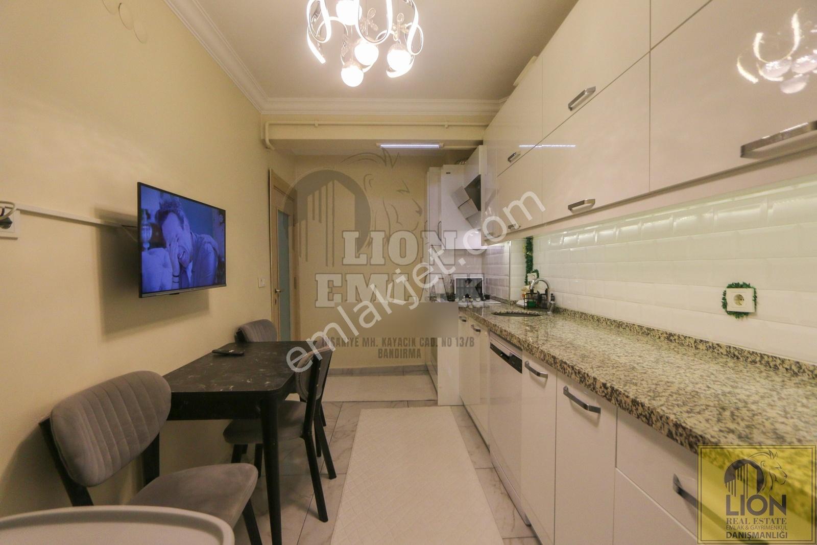 Lıon Emlak'tan Kapalı Pazar Yakını Ara Kat Balkonlu 2+1 Daire — fotoğraf 18