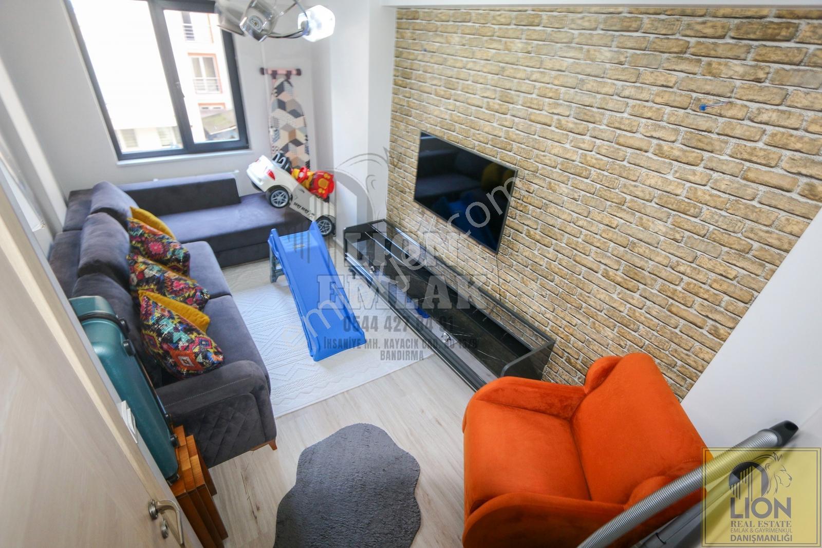 Lıon Emlak'tan Kapalı Pazar Yakını Ara Kat Balkonlu 2+1 Daire — fotoğraf 20