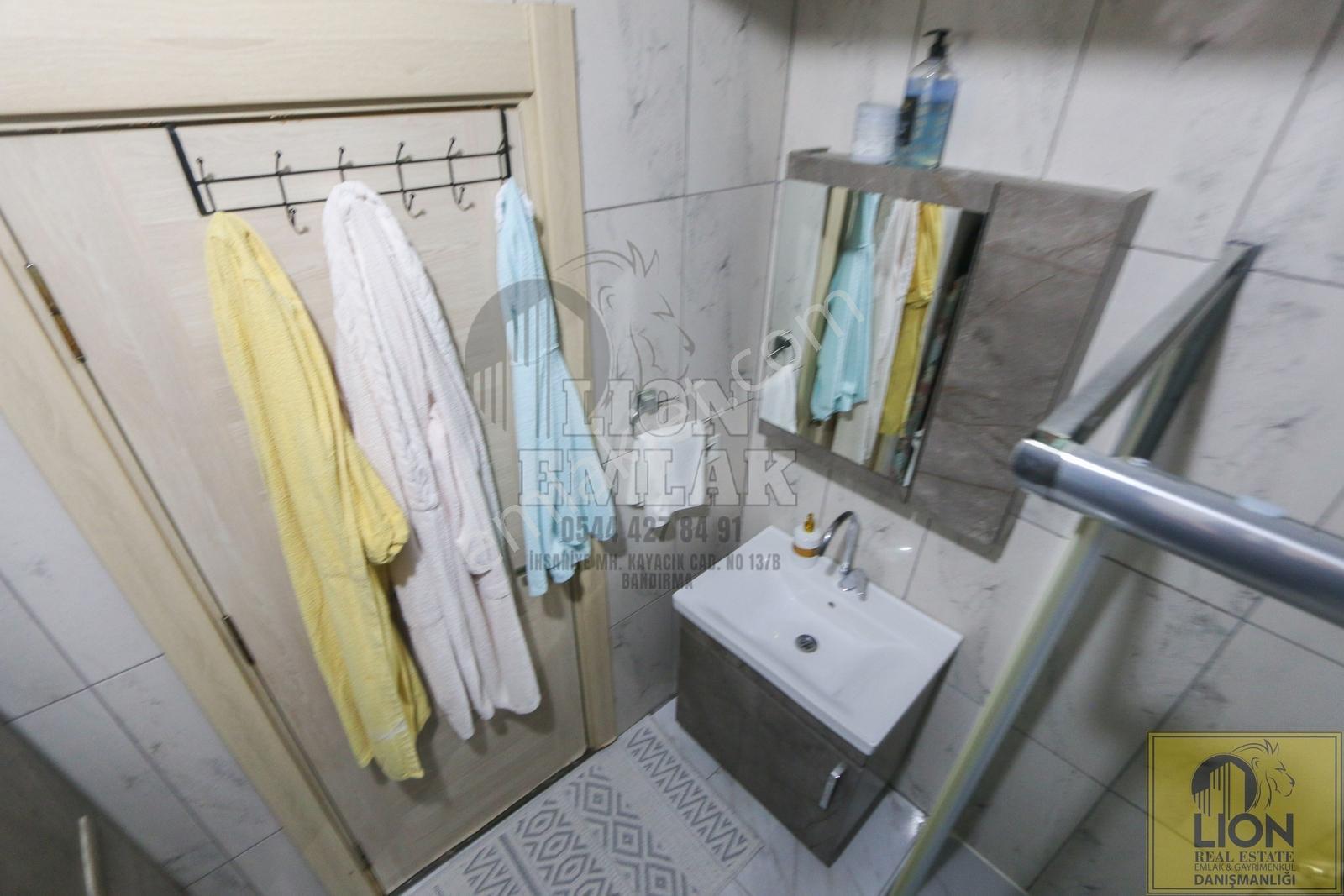 Lıon Emlak'tan Kapalı Pazar Yakını Ara Kat Balkonlu 2+1 Daire — fotoğraf 27