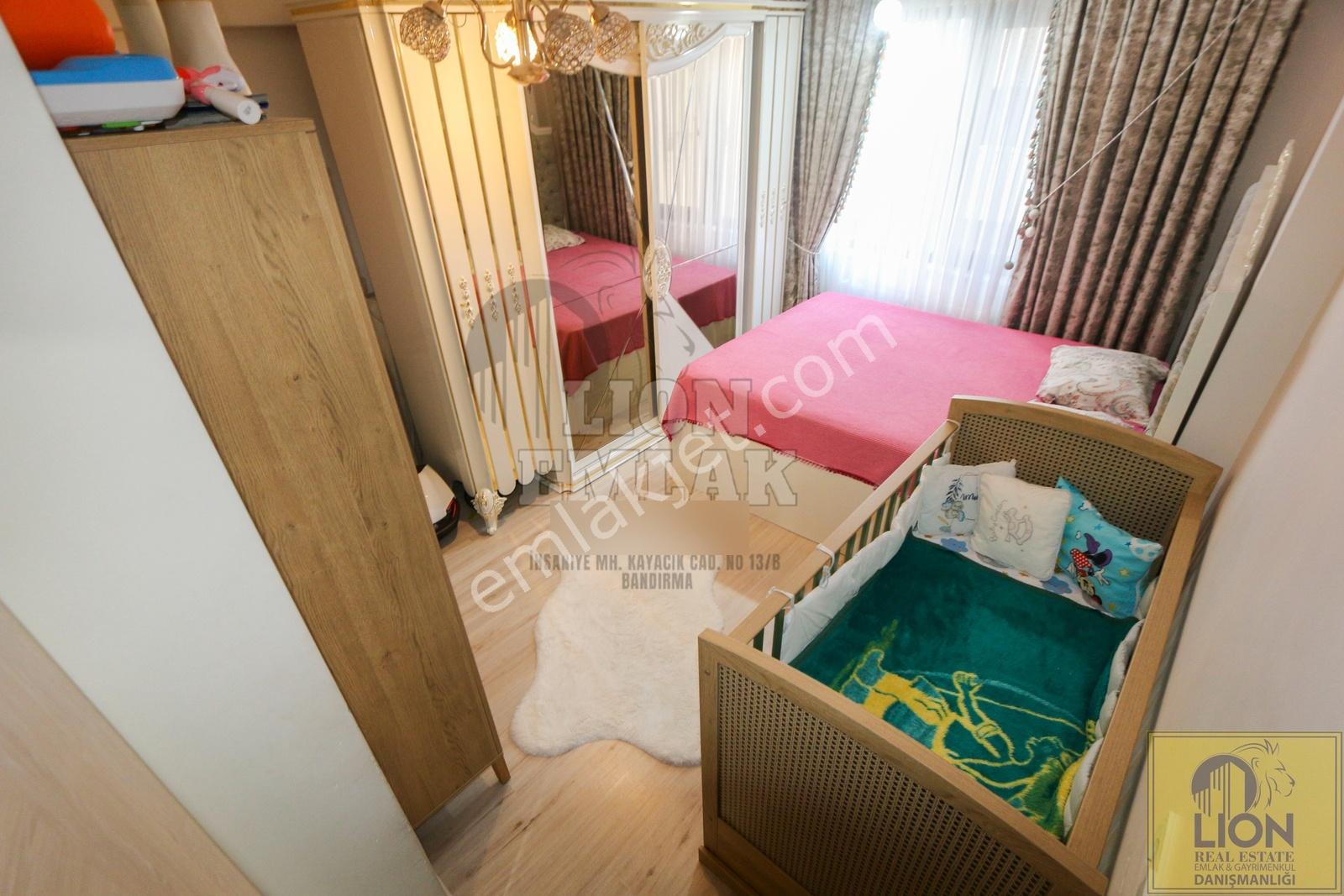 Lıon Emlak'tan Kapalı Pazar Yakını Ara Kat Balkonlu 2+1 Daire — fotoğraf 29