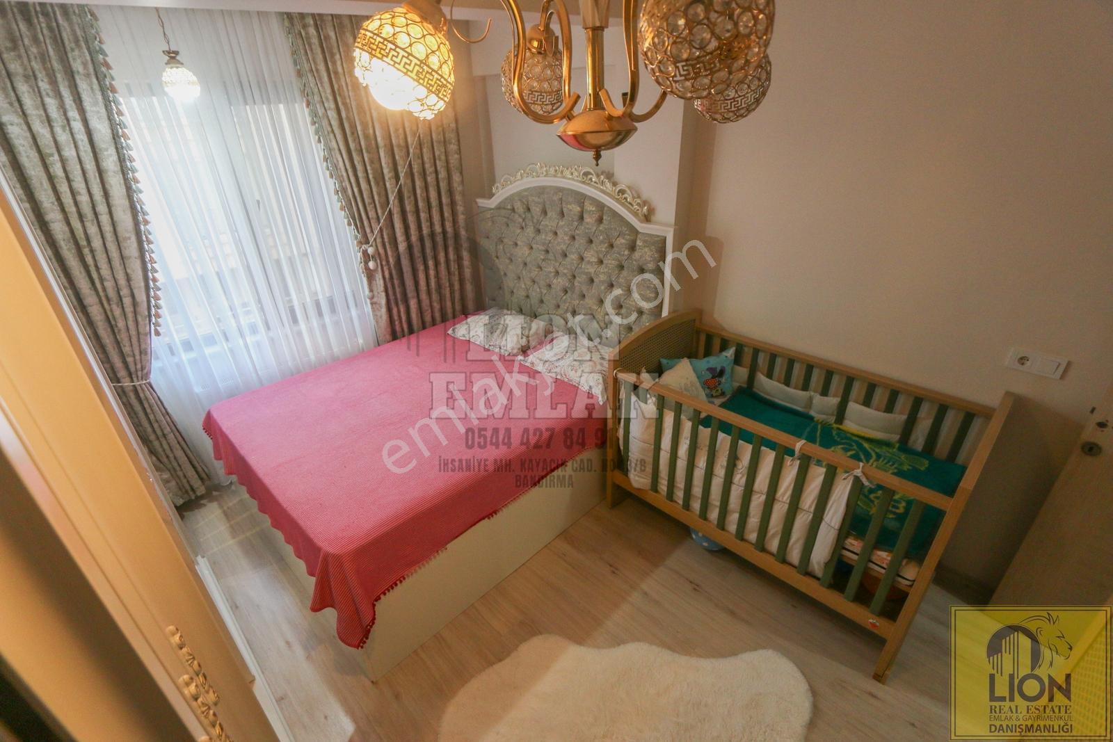 Lıon Emlak'tan Kapalı Pazar Yakını Ara Kat Balkonlu 2+1 Daire — fotoğraf 31