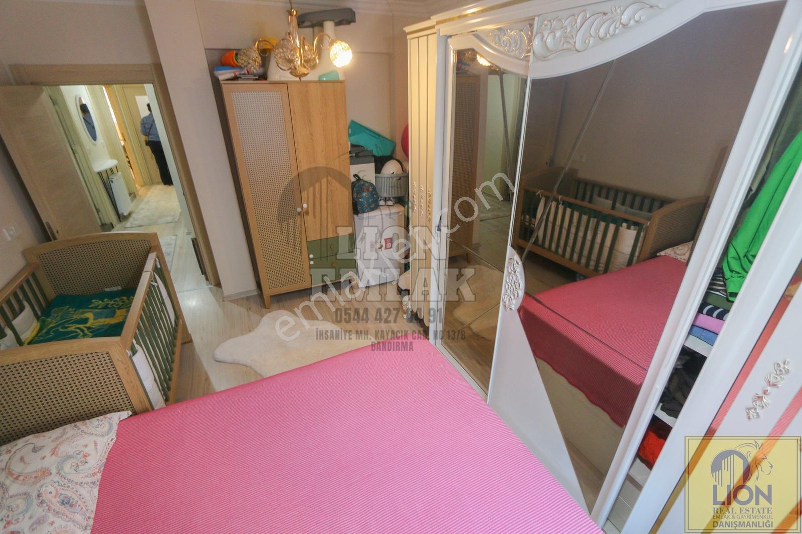 Lıon Emlak'tan Kapalı Pazar Yakını Ara Kat Balkonlu 2+1 Daire — fotoğraf 32