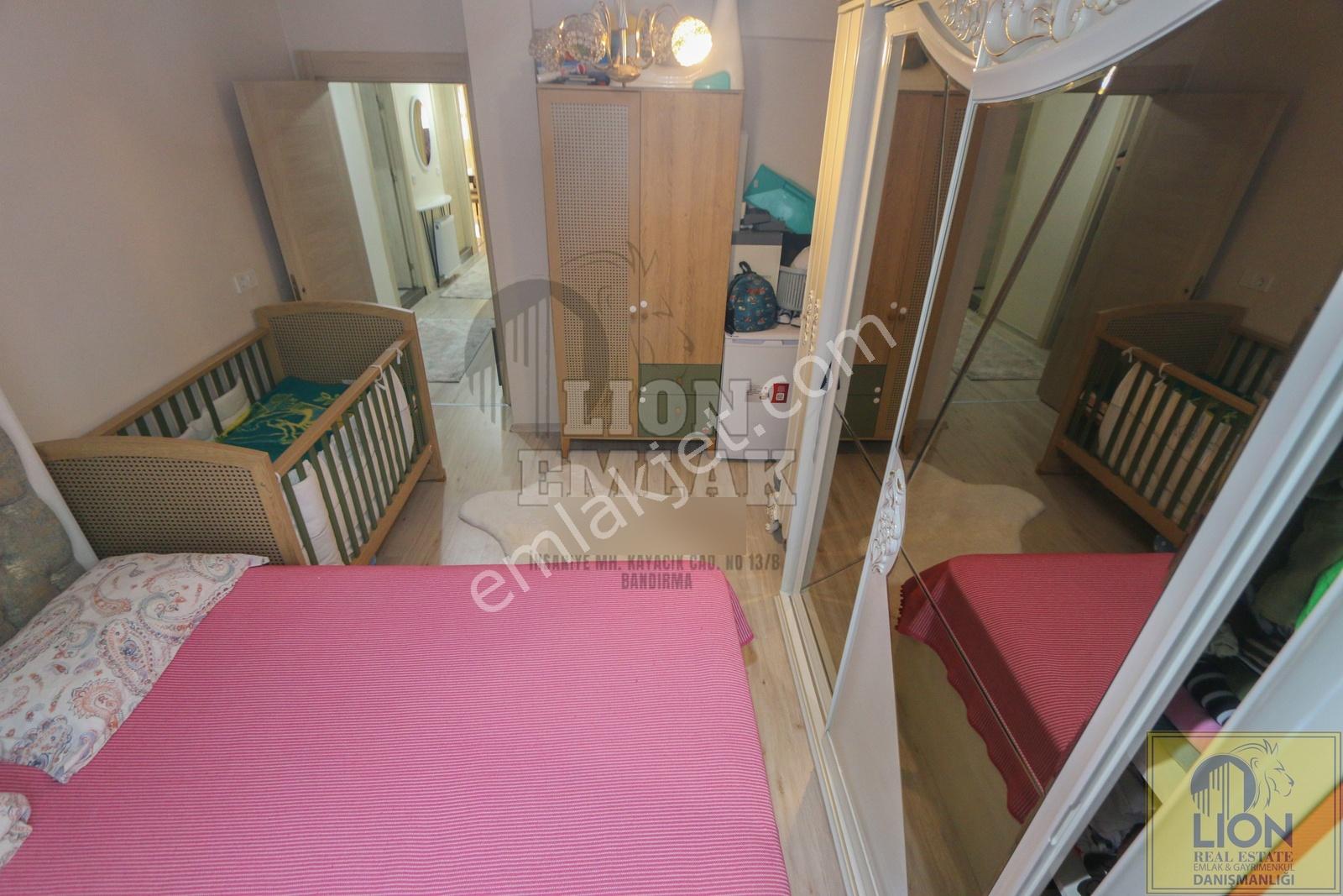 Lıon Emlak'tan Kapalı Pazar Yakını Ara Kat Balkonlu 2+1 Daire — fotoğraf 34