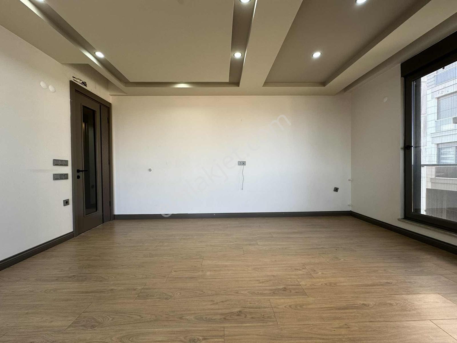 Altınova Düden Mah. Katta Ayrı Mutfaklı Satılık 2+1 Lüks Daire — fotoğraf 15