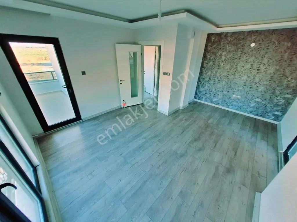 Uytundan Akçay Altınkumda Denize 150 Mt.asansörlü 3+1 Dubleks — fotoğraf 5