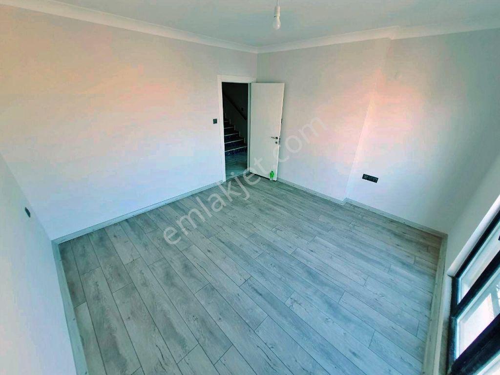 Uytundan Akçay Altınkumda Denize 150 Mt.asansörlü 3+1 Dubleks — fotoğraf 11