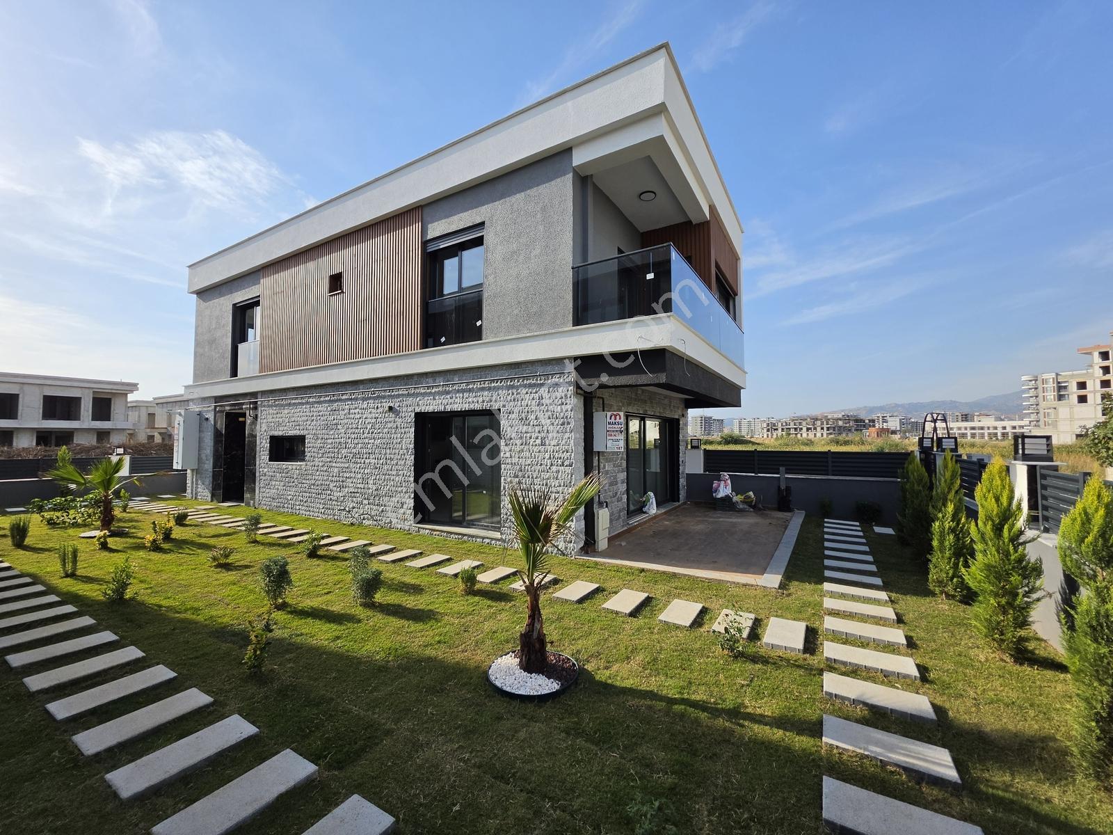 Remax Pin'den Şehir Hastahanesi Ve Rezidanslar Bölgesinde Villa — fotoğraf 2