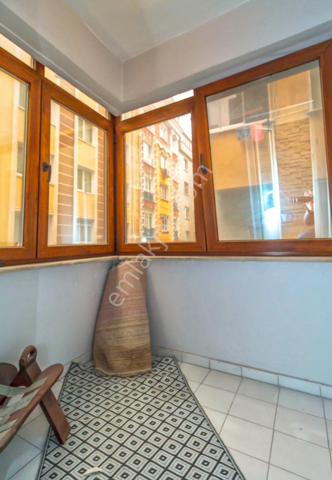 Bahçelievler Siyavuşpaşa'da Kiracılı 3+1 | 115 M² | Asansörlü — fotoğraf 5