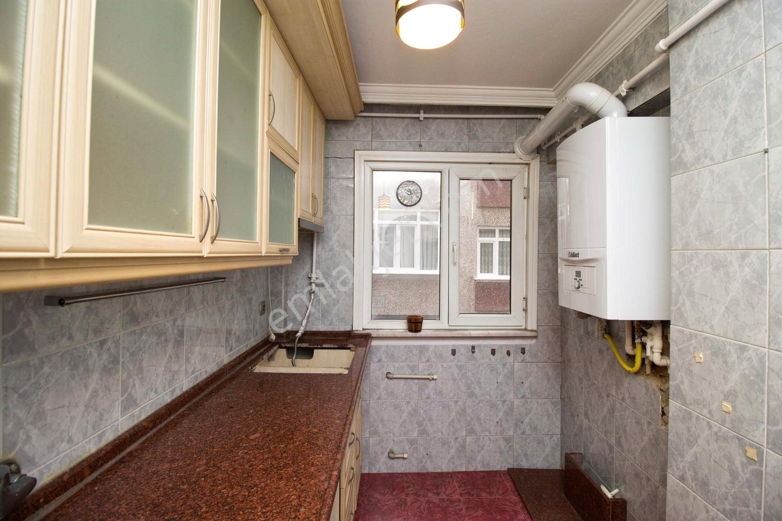 Bahçelievler Siyavuşpaşa'da Kiracılı 3+1 | 115 M² | Asansörlü — fotoğraf 8