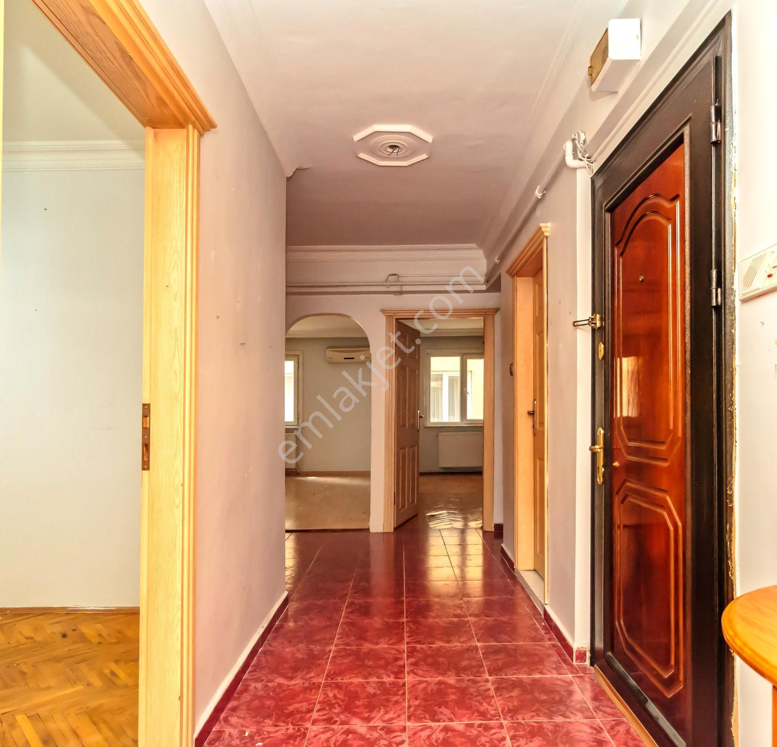 Bahçelievler Siyavuşpaşa'da Kiracılı 3+1 | 115 M² | Asansörlü — fotoğraf 12