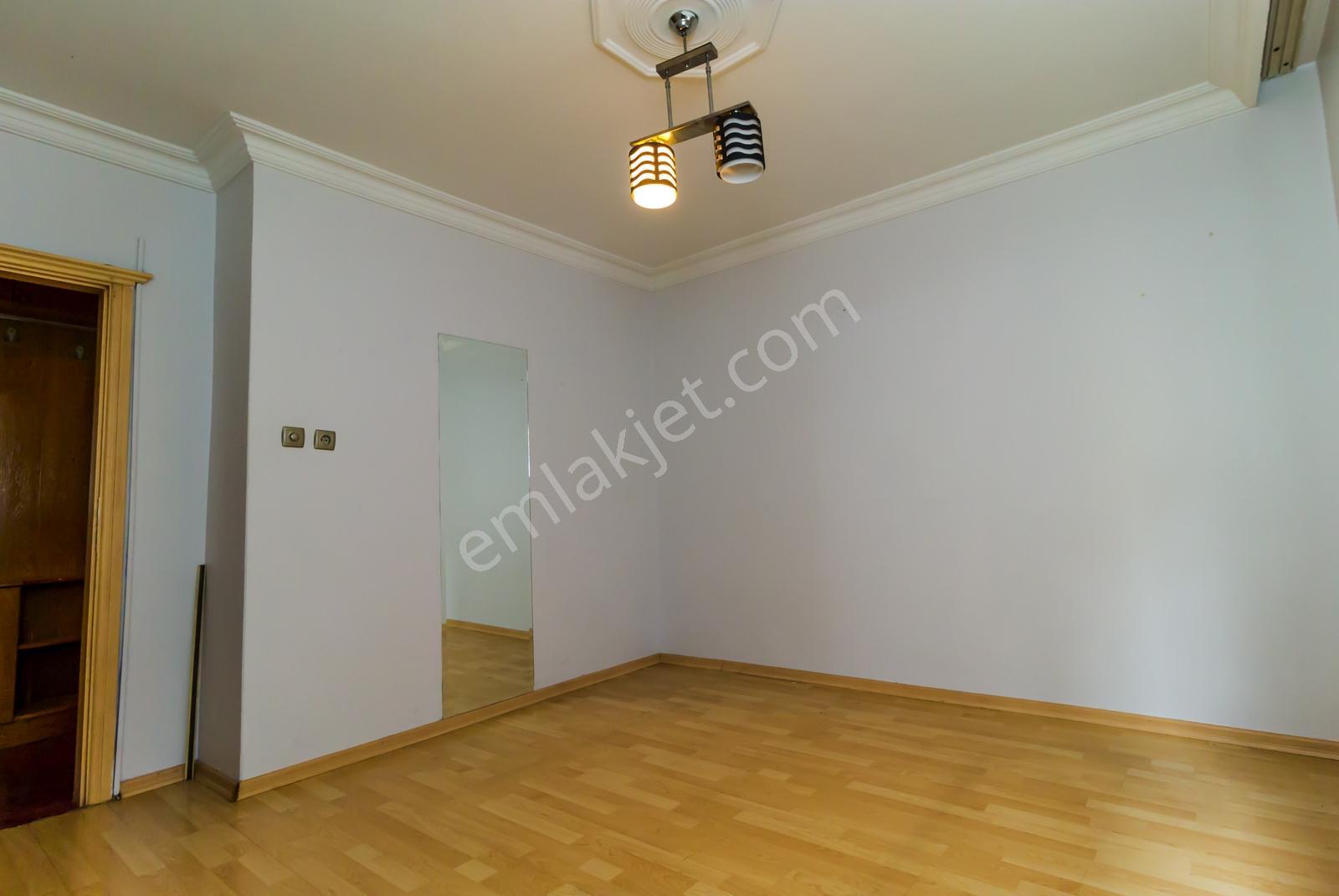 Bahçelievler Siyavuşpaşa'da Kiracılı 3+1 | 115 M² | Asansörlü — fotoğraf 14