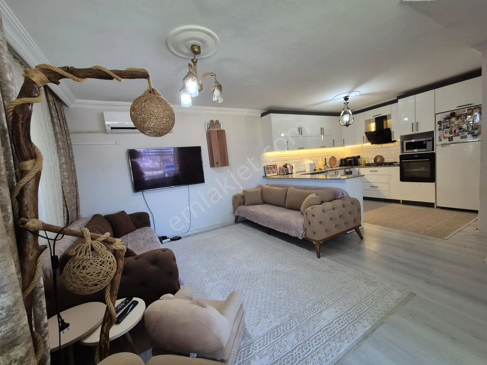 Kuşadası'nda Masrafsız Her Katı Ayrı Konforlu 3+1 Yazlık — fotoğraf 9