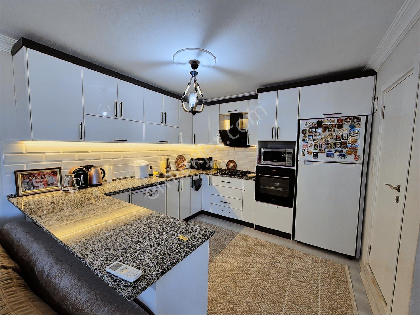 Kuşadası'nda Masrafsız Her Katı Ayrı Konforlu 3+1 Yazlık — fotoğraf 11