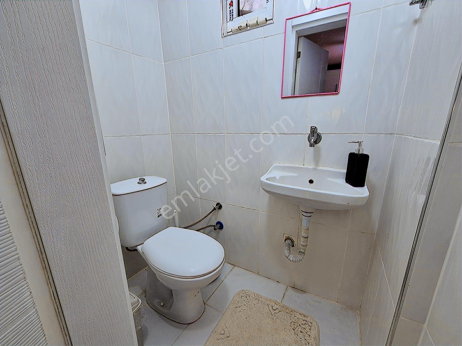 Kuşadası'nda Masrafsız Her Katı Ayrı Konforlu 3+1 Yazlık — fotoğraf 13