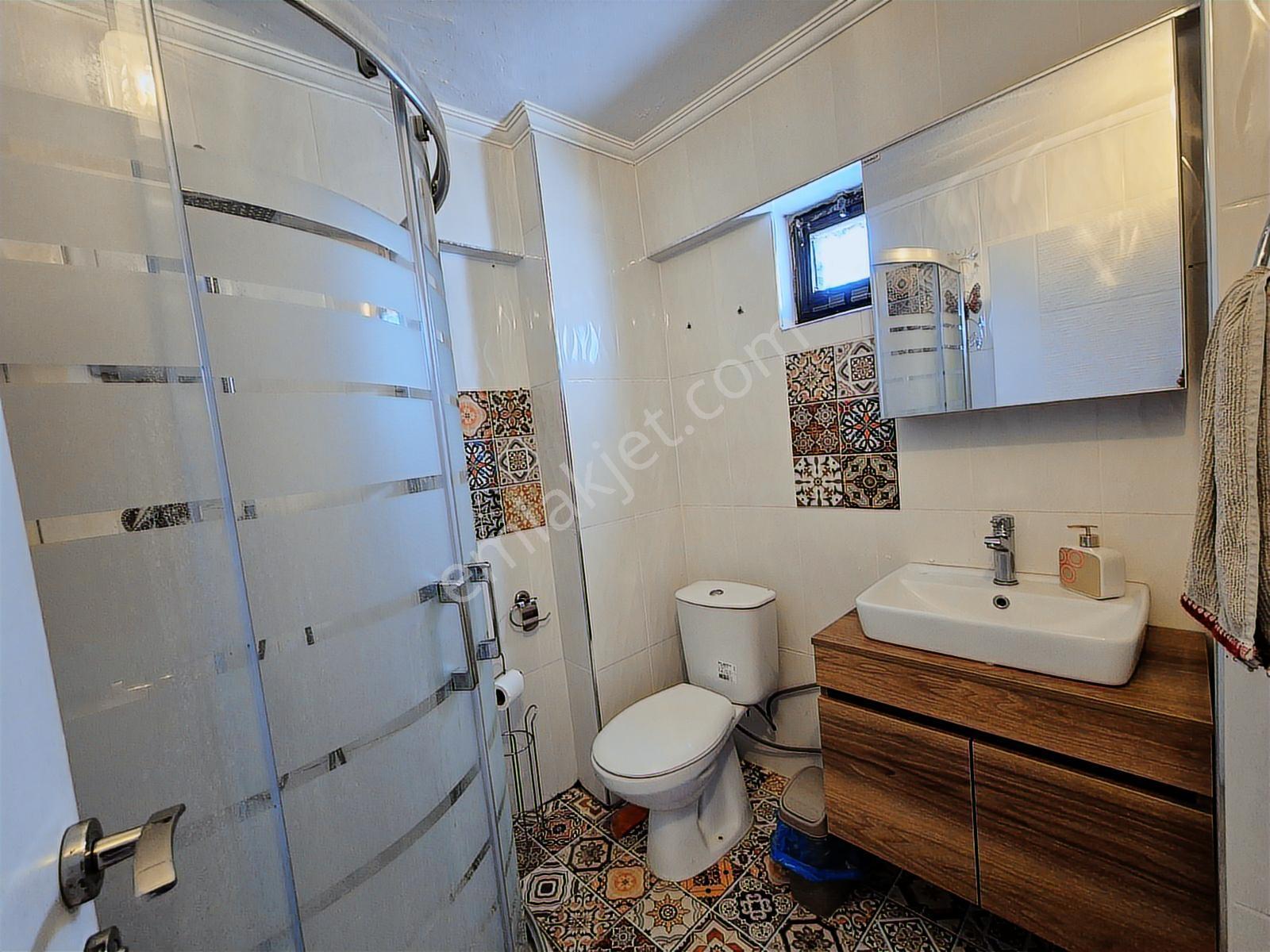 Kuşadası'nda Masrafsız Her Katı Ayrı Konforlu 3+1 Yazlık — fotoğraf 18