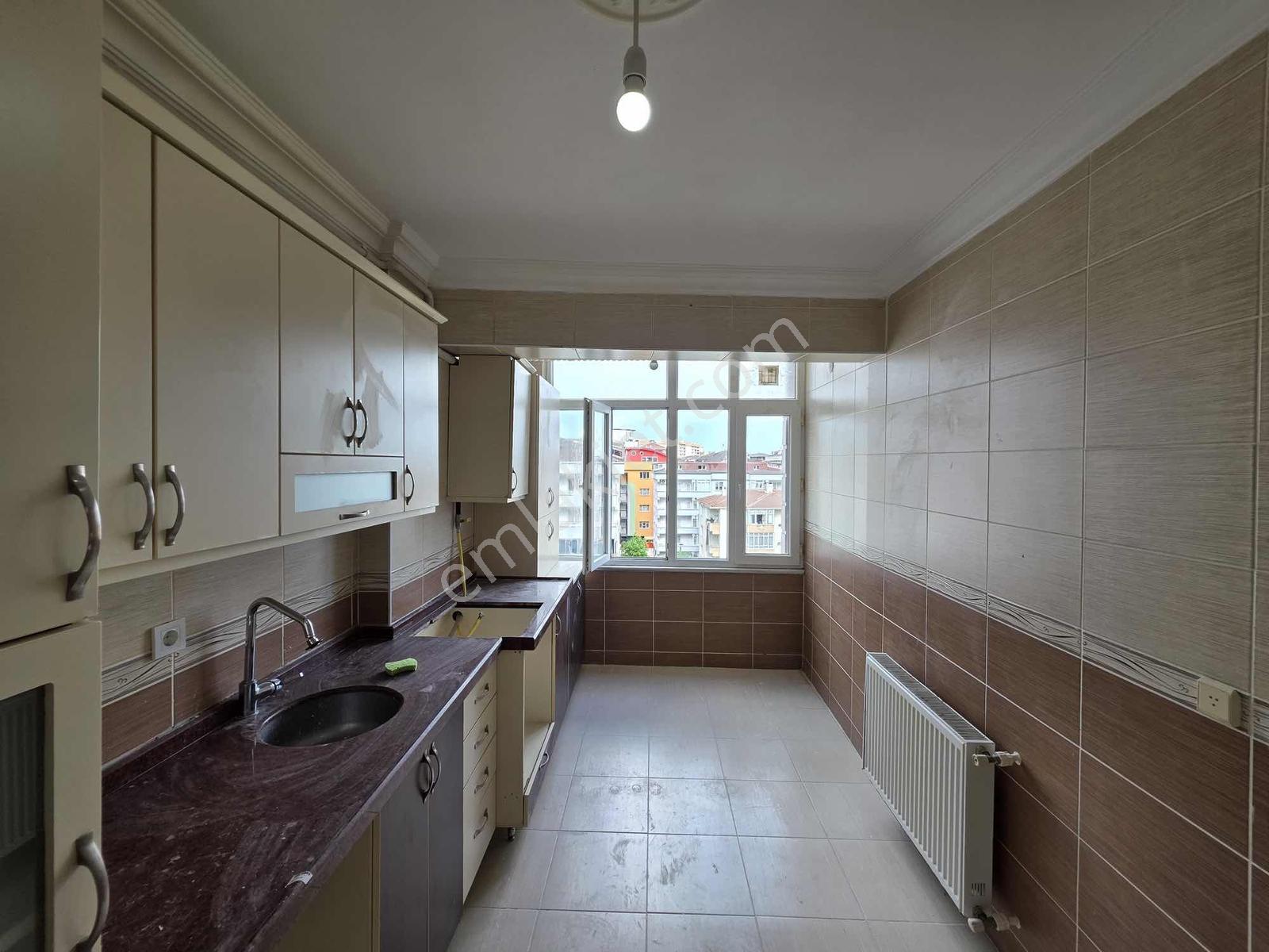İrmet Hastanesi Yanı Merkezi Konumda Satılık 3+1 Daire — fotoğraf 2