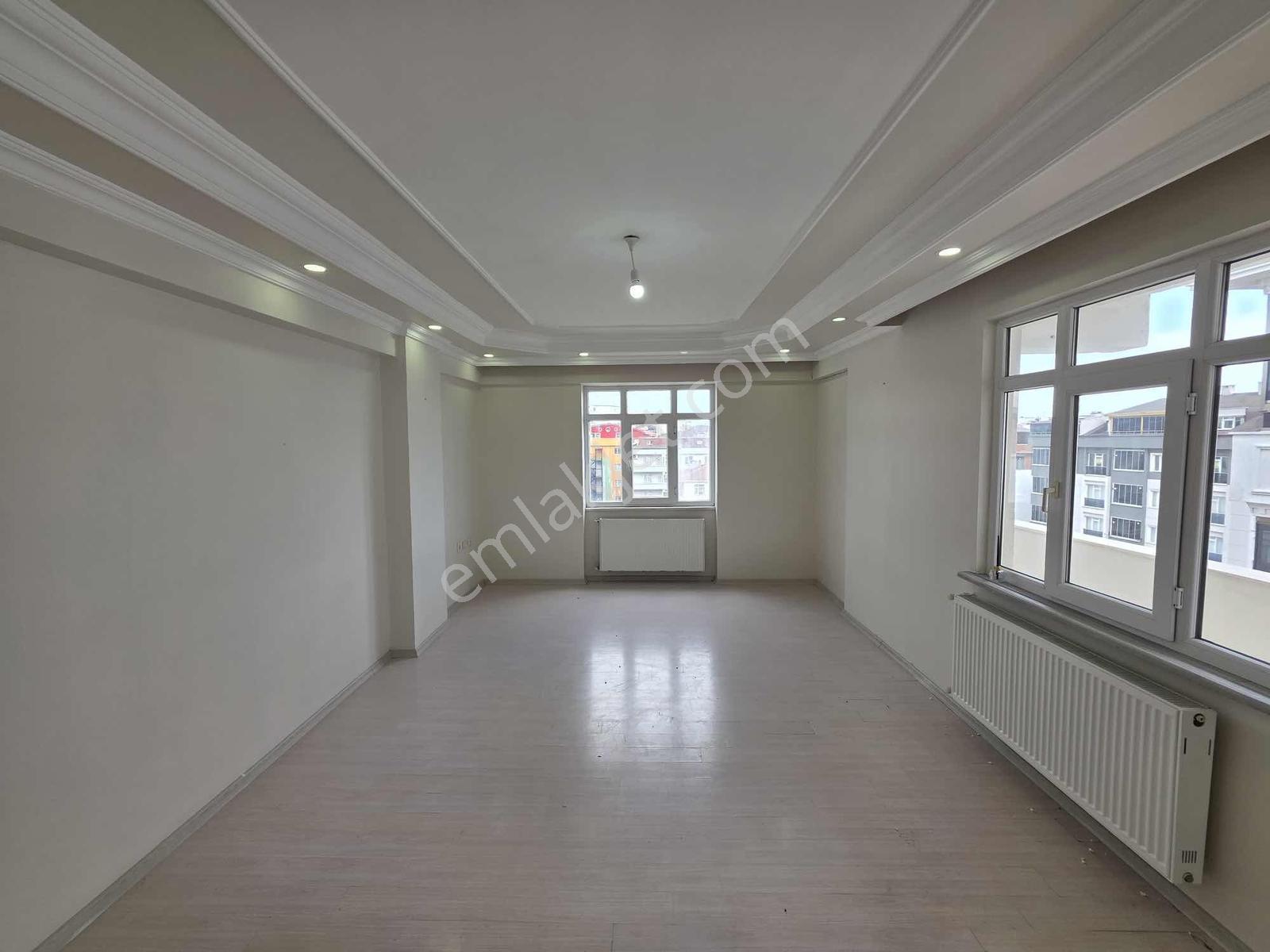 İrmet Hastanesi Yanı Merkezi Konumda Satılık 3+1 Daire — fotoğraf 3