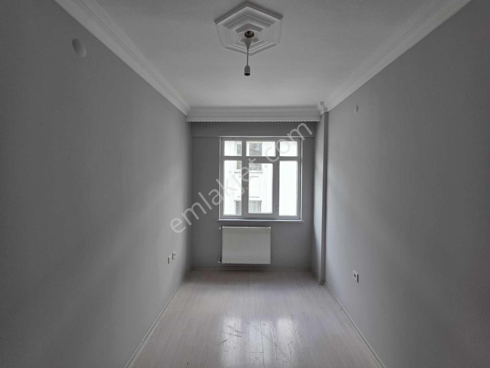 İrmet Hastanesi Yanı Merkezi Konumda Satılık 3+1 Daire — fotoğraf 9
