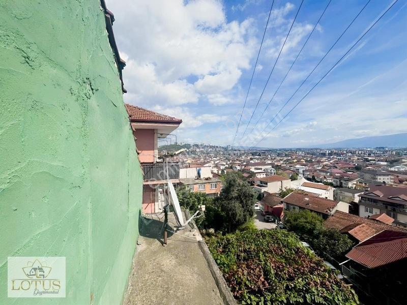 İzmit Merkezi Konumda 2 Katlı Müstakil Manzaralı Satılık Bina — fotoğraf 33