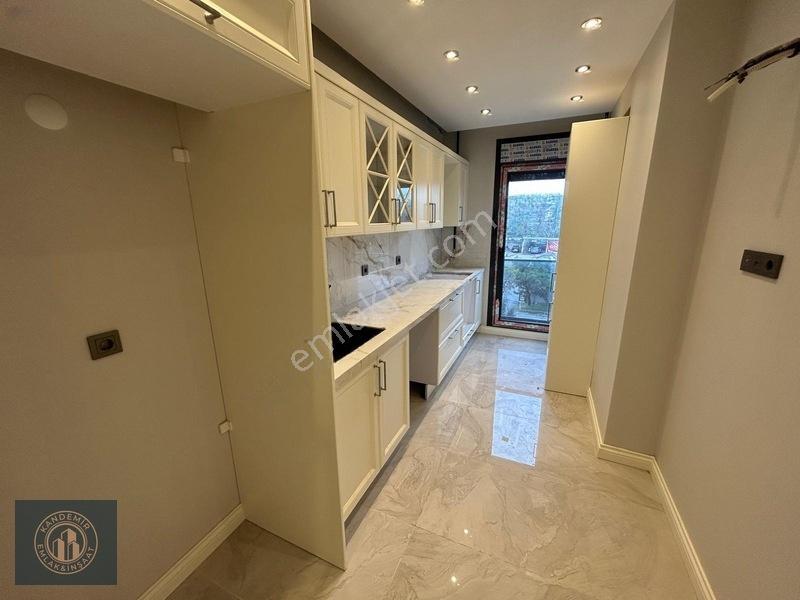 Üsküdar Altunizade Ön Cephe 4+2 Net 200 M2 Lüks Dubleks Daire — fotoğraf 15
