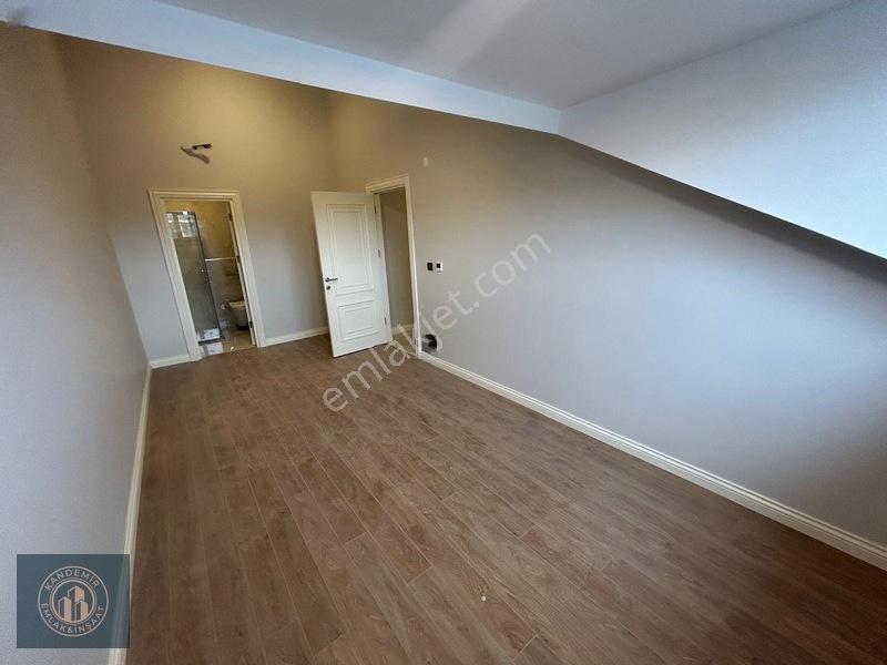 Üsküdar Altunizade Ön Cephe 4+2 Net 200 M2 Lüks Dubleks Daire — fotoğraf 27
