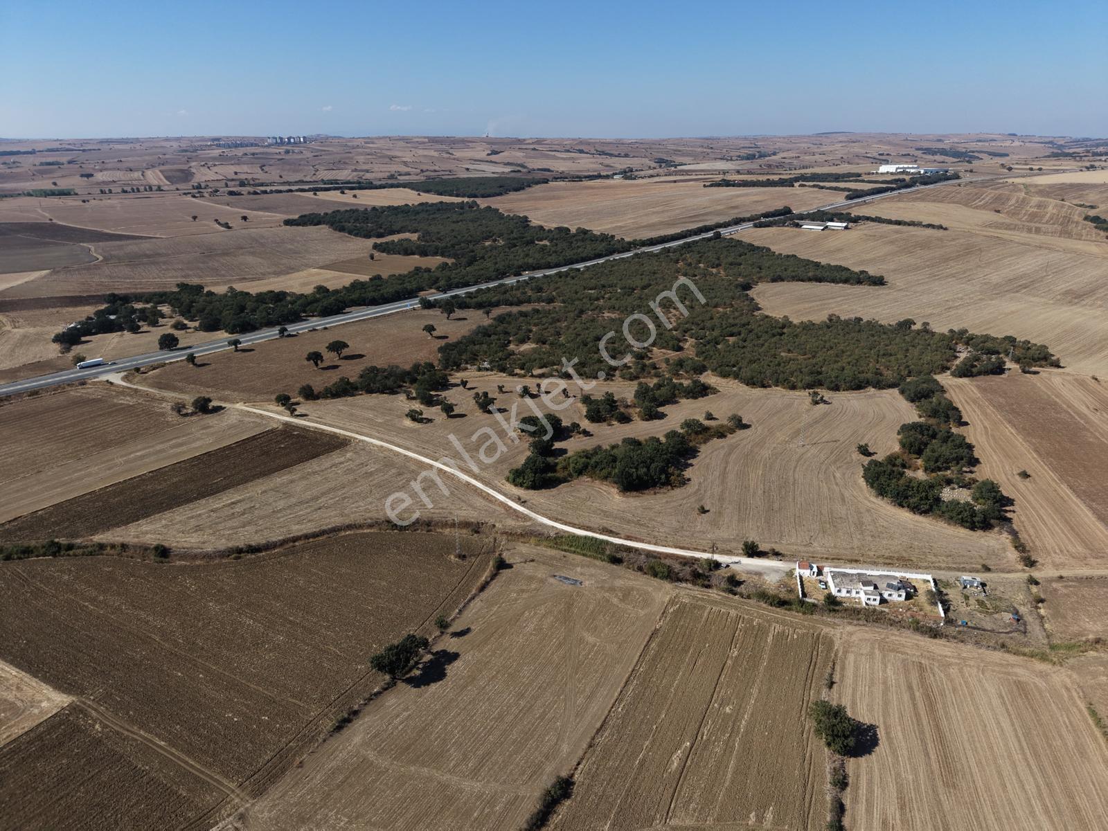 Ege Emlaktan İstasyon Mah. Ana Yola 50m Mesafede Satılık Tarla — fotoğraf 12