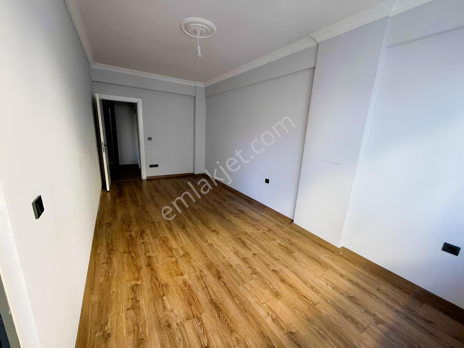 Cumhuriyet Mahallesinde Satılık 2+1 Daire — fotoğraf 12