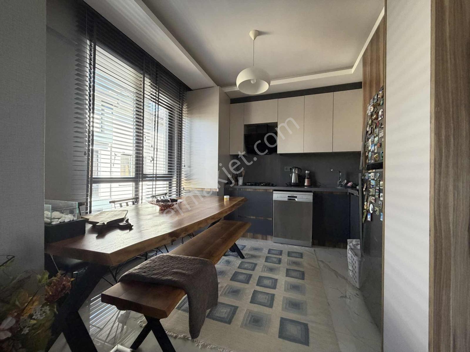 "alaçatı"dan 3 Milyon Kredili, Cam Balkonlu, Satılık Lüks 2+1!! — fotoğraf 12