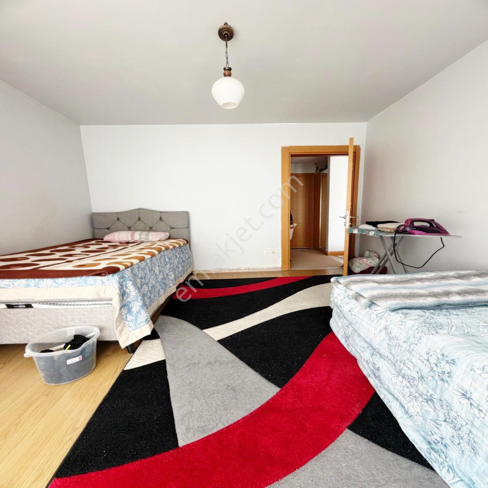 Alçak Katlı Site İçi 1+1 Kat Kat Mülkiyetli Satılık Daire — fotoğraf 8