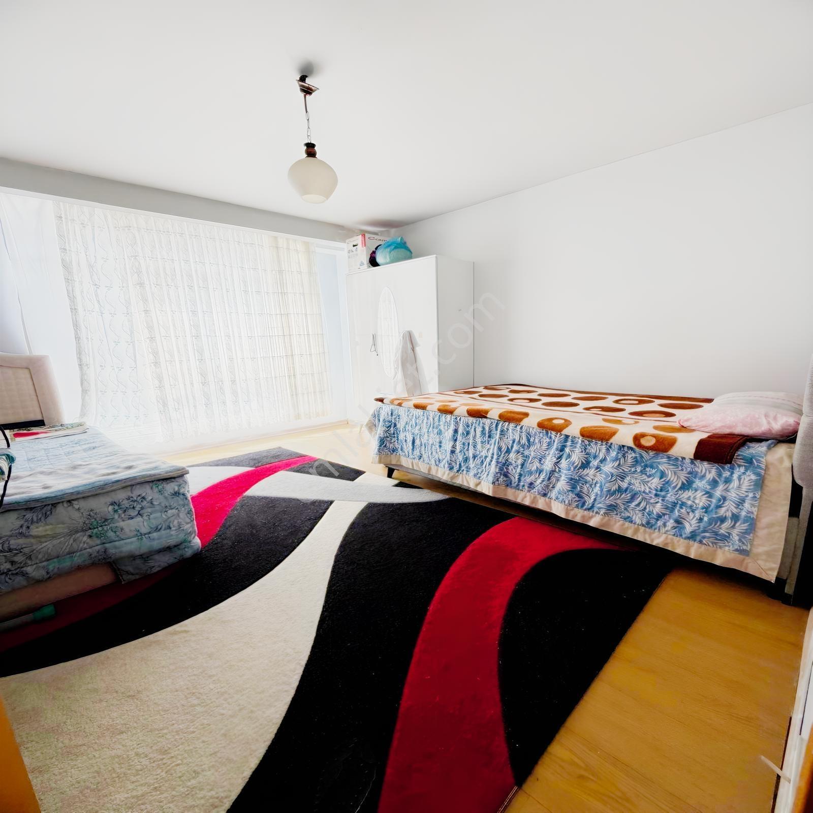 Alçak Katlı Site İçi 1+1 Kat Kat Mülkiyetli Satılık Daire — fotoğraf 9