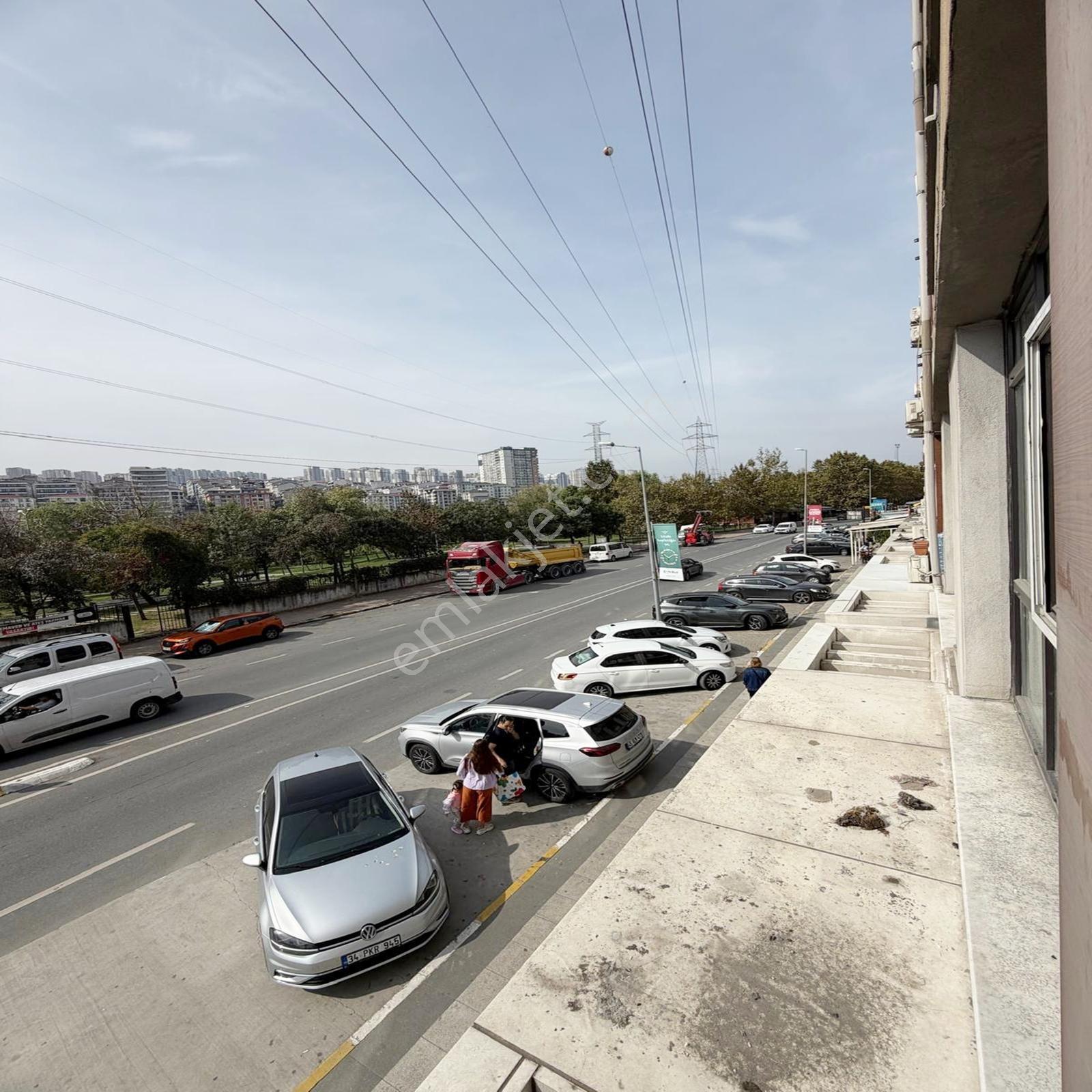 Alçak Katlı Site İçi 1+1 Kat Kat Mülkiyetli Satılık Daire — fotoğraf 14