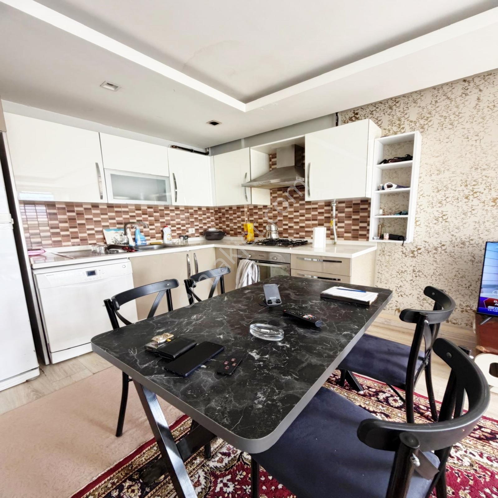 Alçak Katlı Site İçi 1+1 Kat Kat Mülkiyetli Satılık Daire — fotoğraf 20