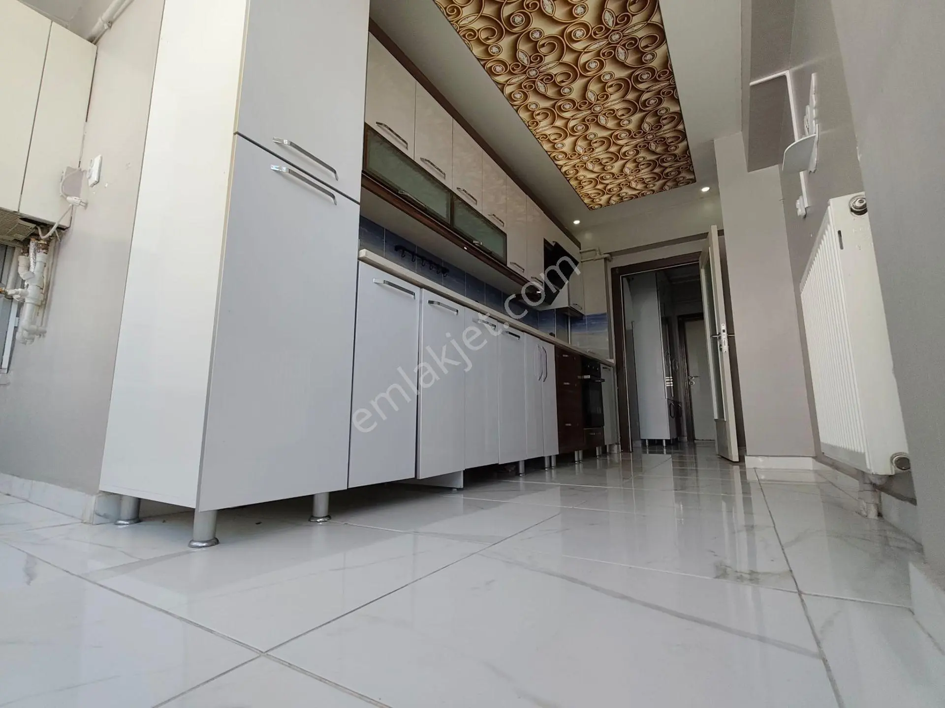 Yılmaz Gayrımenkul'Den Andiçen Mahallesi Cadde Üzerinde Full Yapılı Kupon Daire