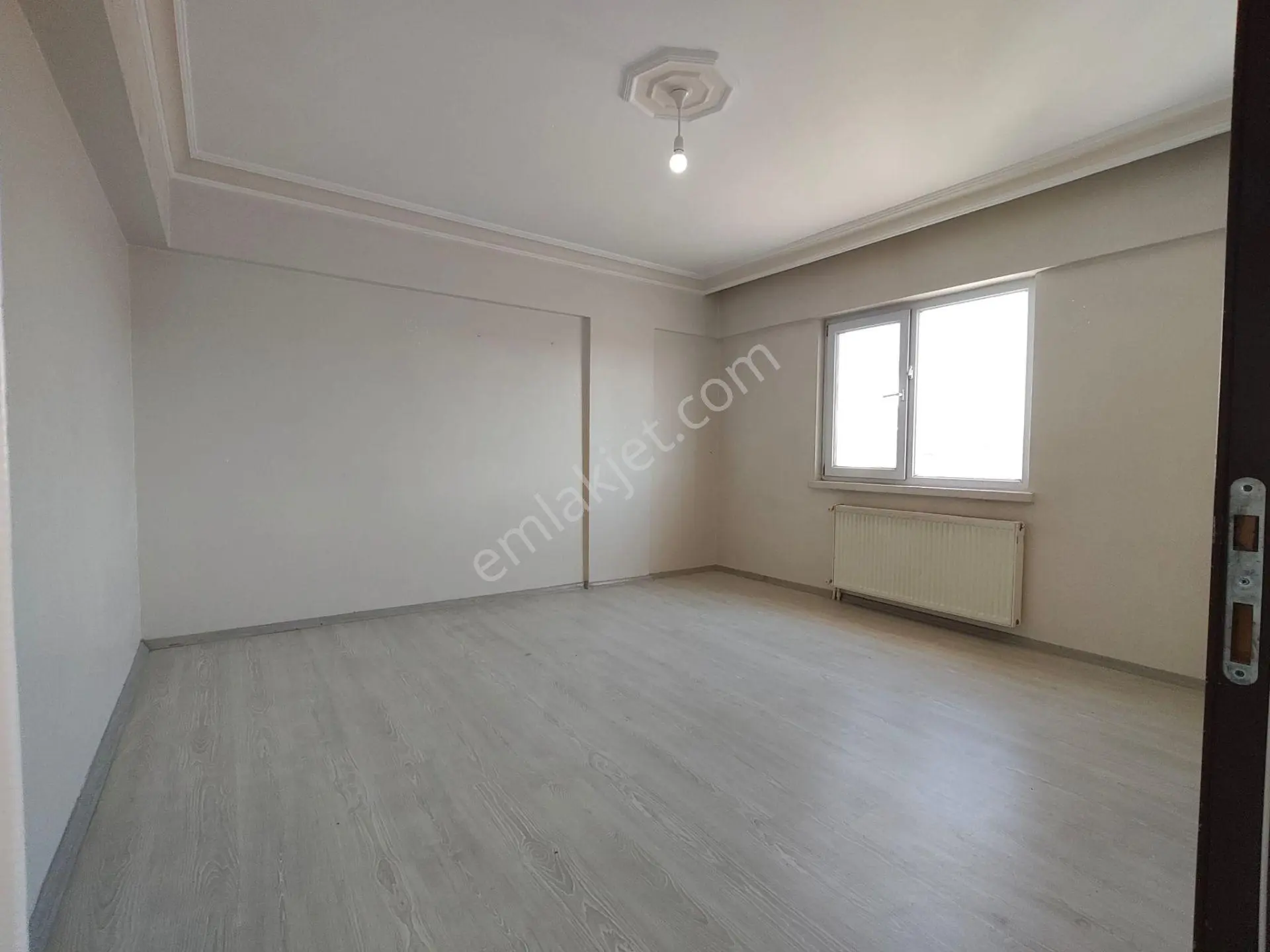 Yılmaz Gayrımenkul'den Andiçen Mahallesi Cadde Üzerinde Full Yapılı Kupon Daire — fotoğraf 4