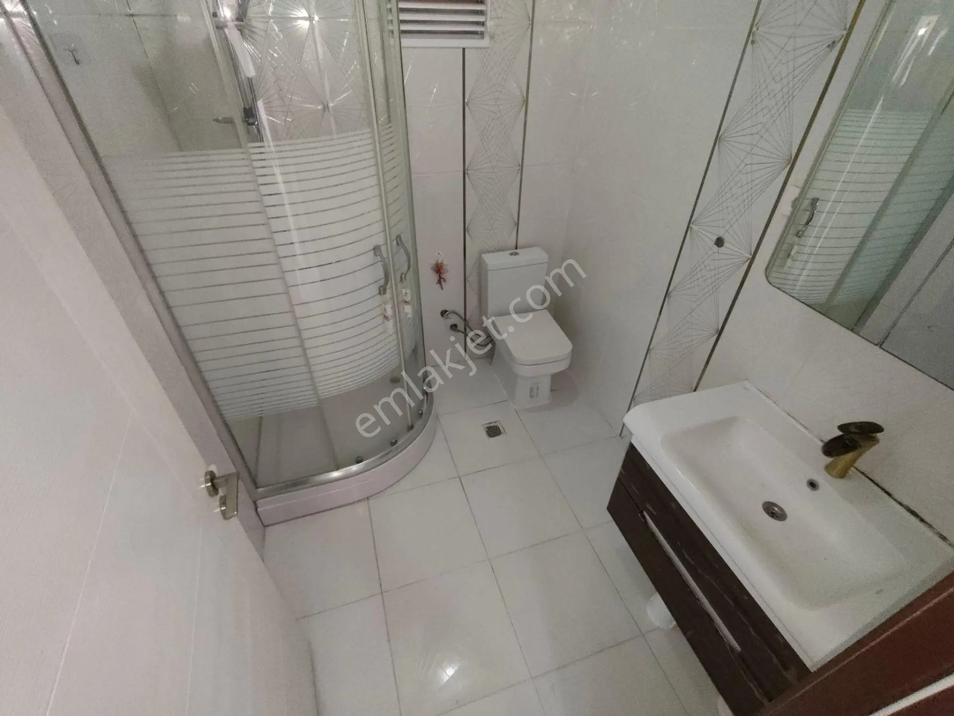 Yılmaz Gayrımenkul'den Andiçen Mahallesi Cadde Üzerinde Full Yapılı Kupon Daire — fotoğraf 17
