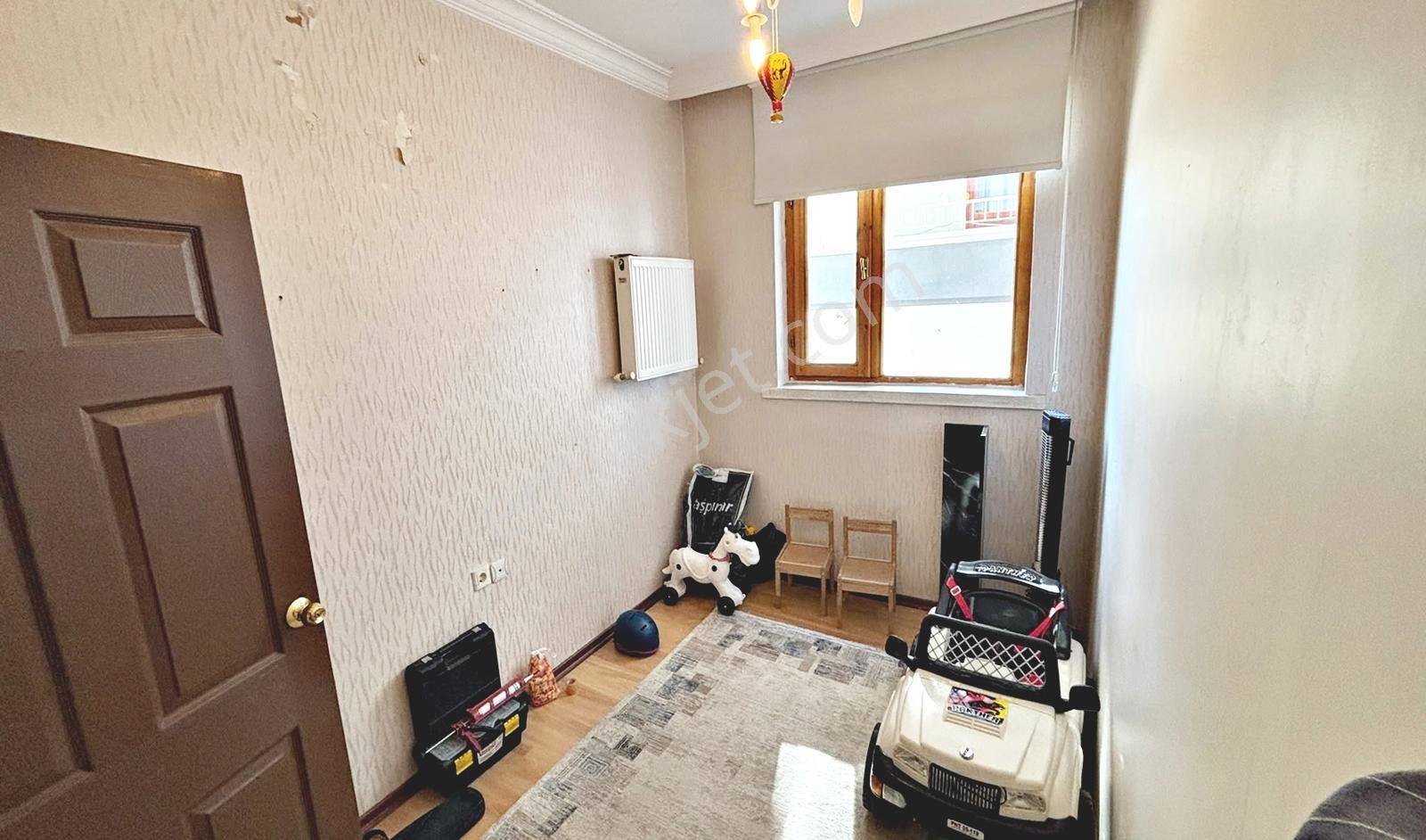 Osmangazi'de Cadde Yakını Katta Asansörlü Ön Cephe 3+1 Daire — fotoğraf 18