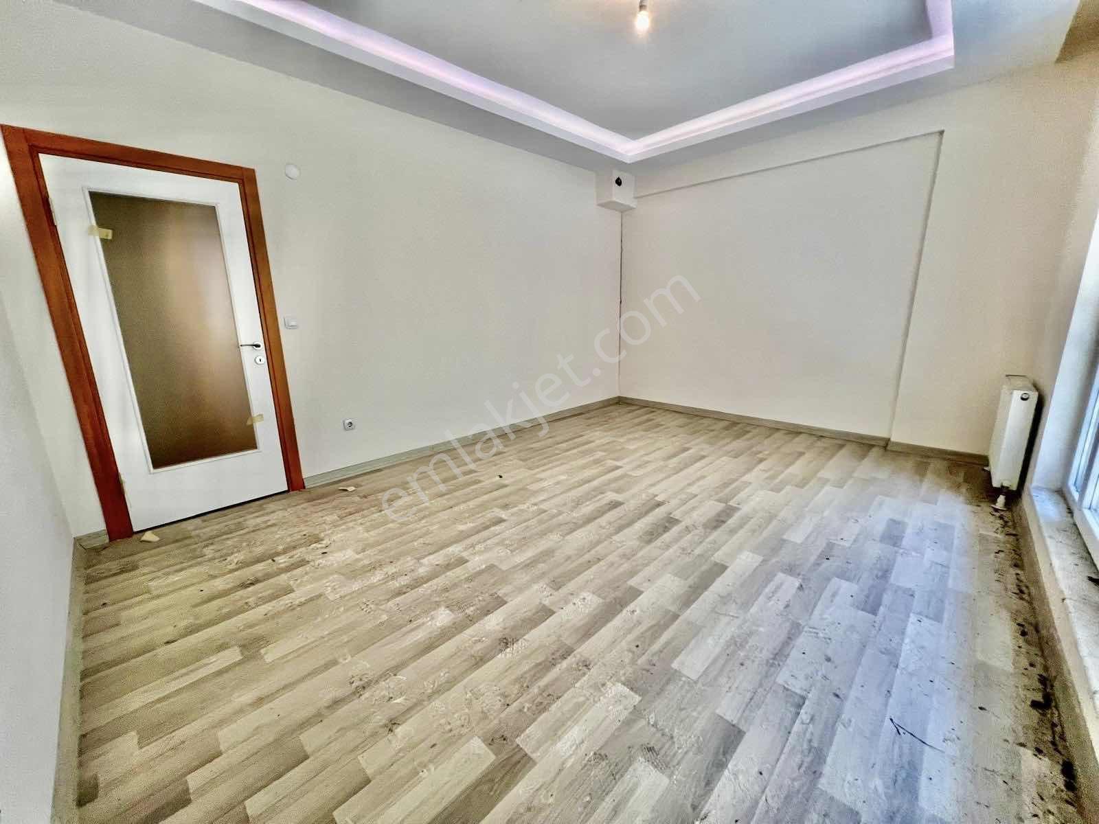 İmren Gayrimenkulden Sefaköy Merkezde 2+1 75 M2 Y.girş Yeni Bina — fotoğraf 8