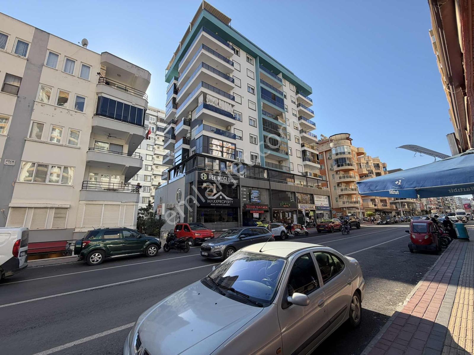 Alanya Mahmutlar Atatürk Cade Satılık Daire 1+1 Deniz Manzaralı