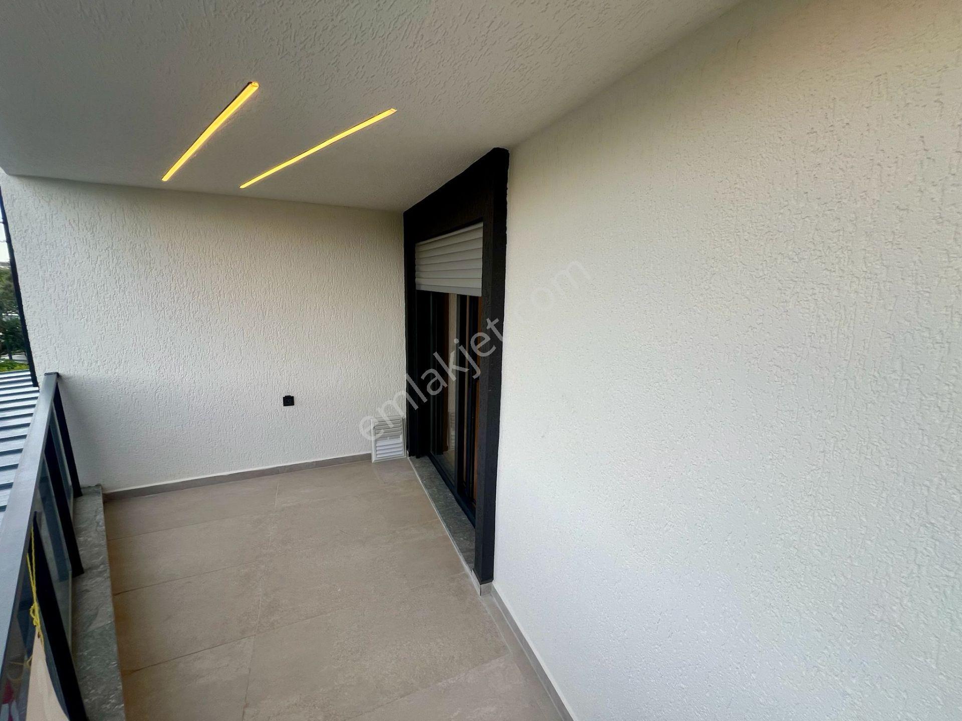 Müstakil Tadında Denize 100 Metre 2+1 Daire — fotoğraf 17