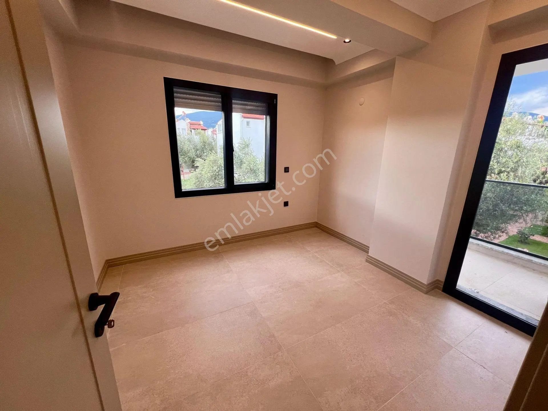Müstakil Tadında Denize 100 Metre 2+1 Daire — fotoğraf 20