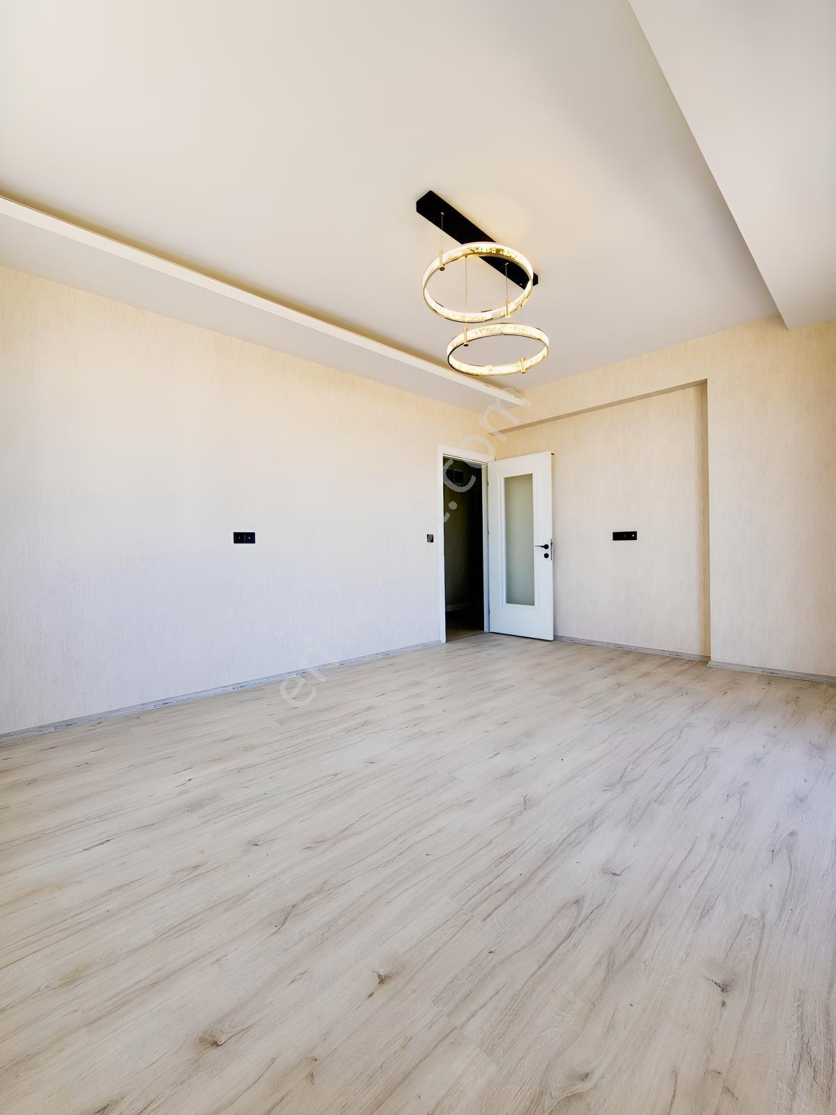 Yüksel Şahin Den S.eyyubi De 2,5+1 Memur Kiracılı Bakımlı Daire — fotoğraf 12