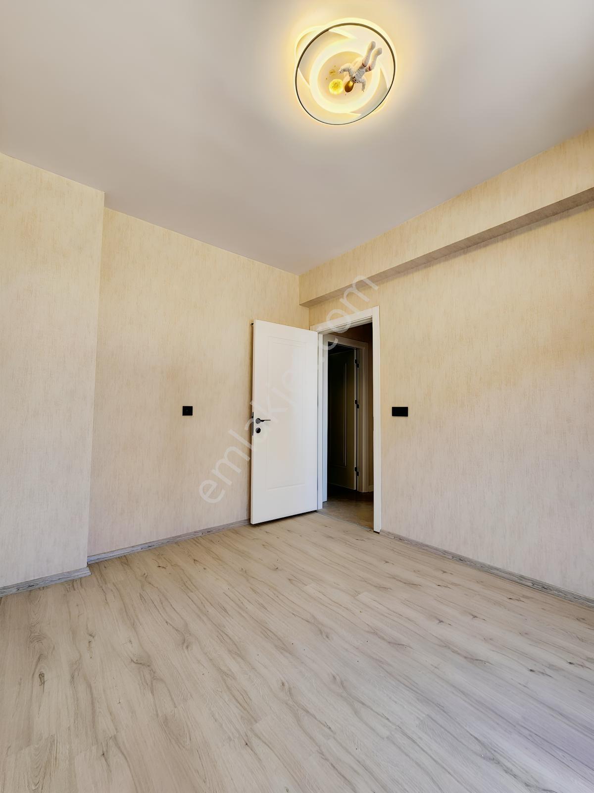 Yüksel Şahin Den S.eyyubi De 2,5+1 Memur Kiracılı Bakımlı Daire — fotoğraf 24