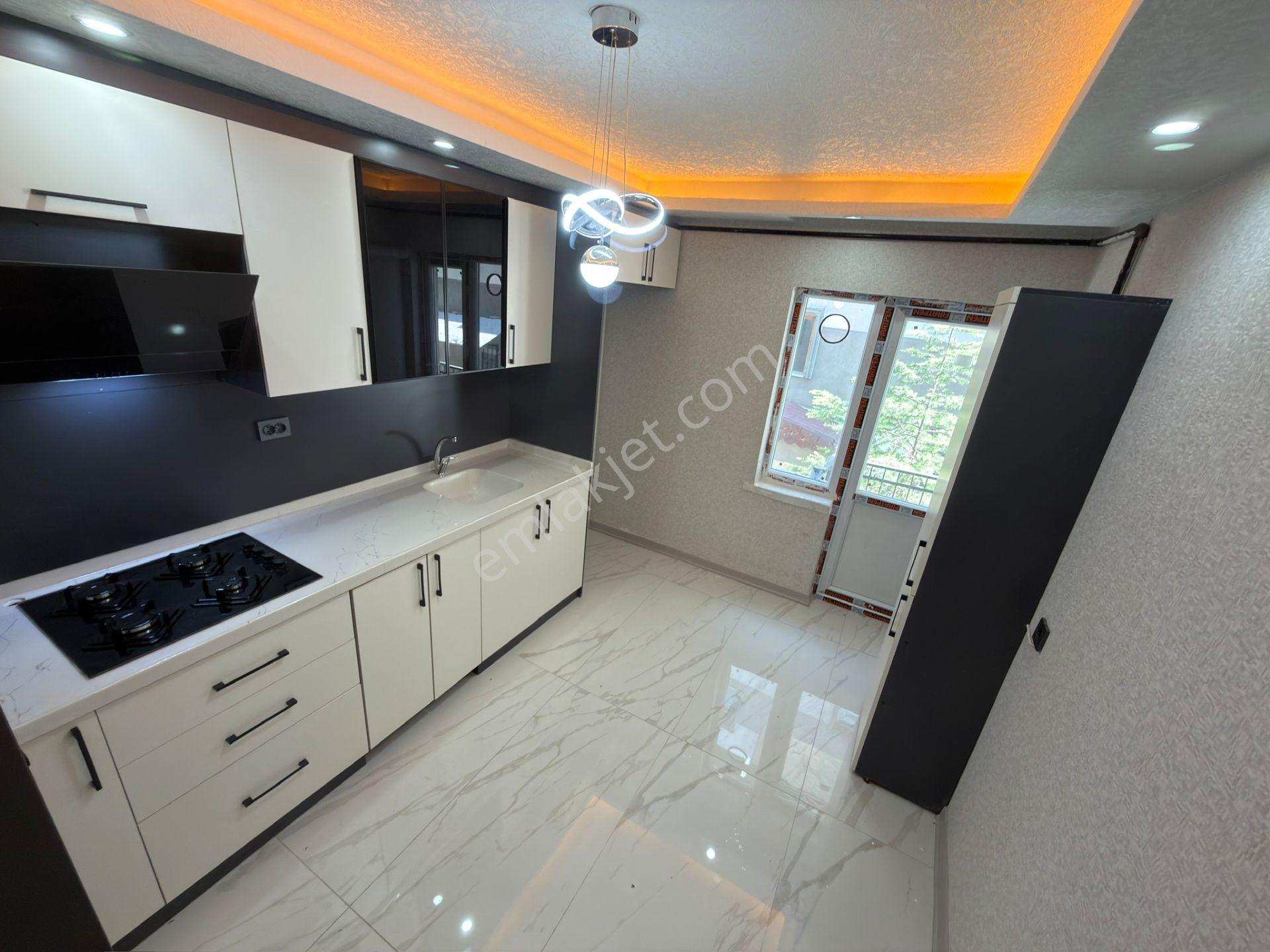 Sincan Plevne Mah 1.arakat 125m2 3+1 Masrafsız Satılık Daire — fotoğraf 3