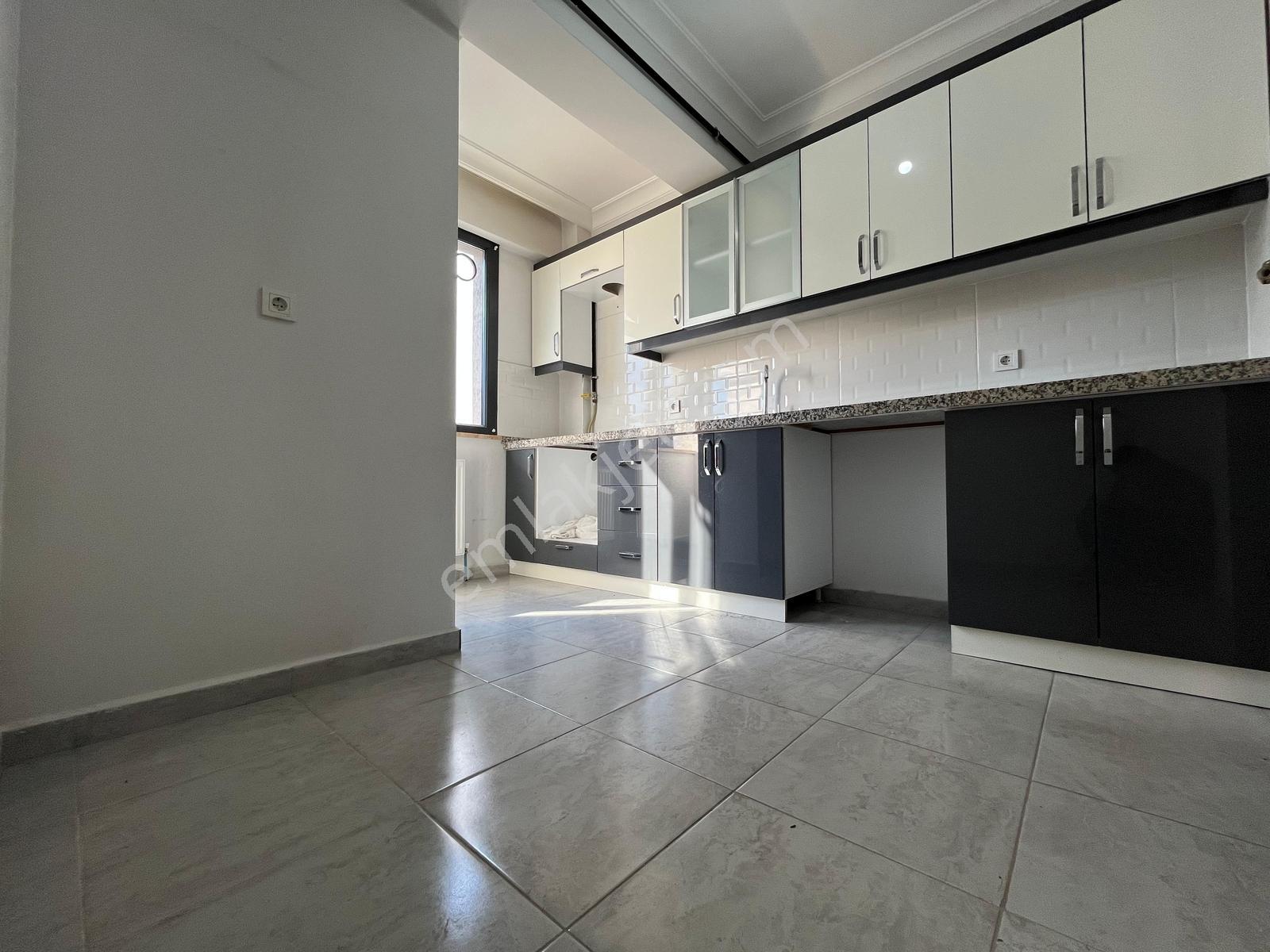 Bosna Bulvrnda | Tek Yetkili | Krediye Uygun 2+1 Satılık 80m2!!! — fotoğraf 8