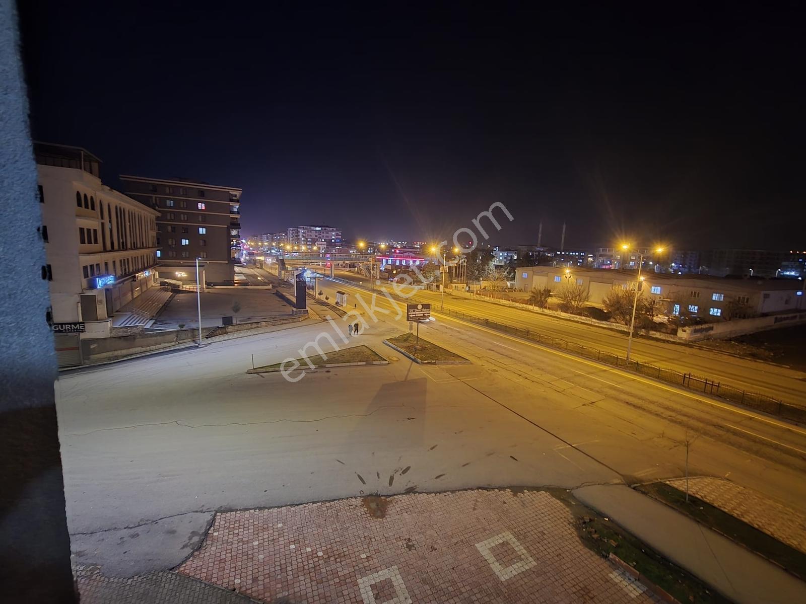 Çınar Emlak Yek Armoni Sitesinde Lüx Arakat Daire Satıyor — fotoğraf 8