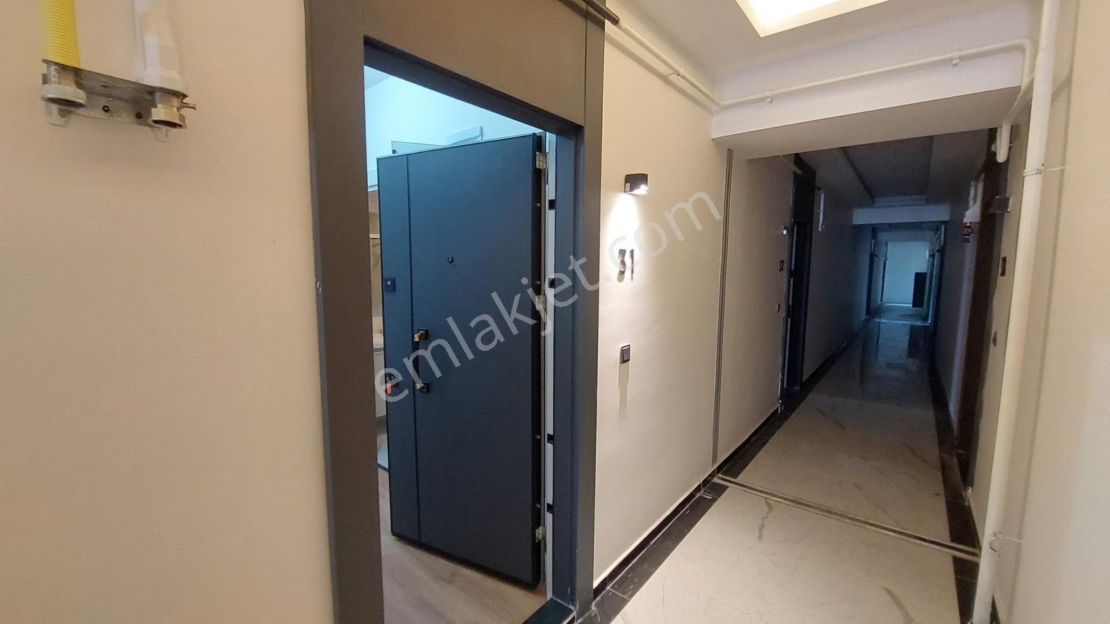 Remax Nadir'den Hastane Karşısı Aksu Plazada Satılık 1+1 — fotoğraf 5