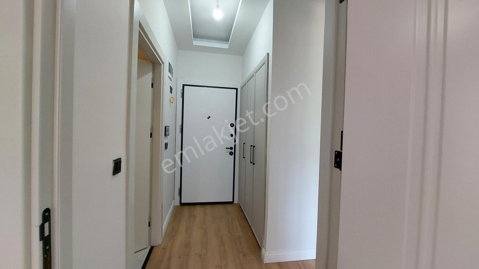 Remax Nadir'den Hastane Karşısı Aksu Plazada Satılık 1+1 — fotoğraf 8